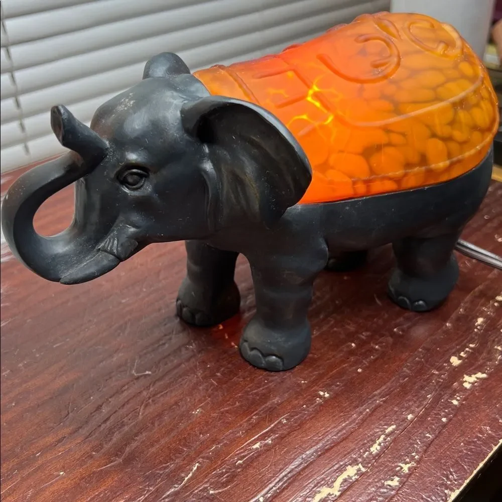 Cast Metal Elephant Cheyenne Lamp Amber Shell Table/TV light